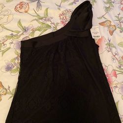 Woman’s One Shoulder Black Top