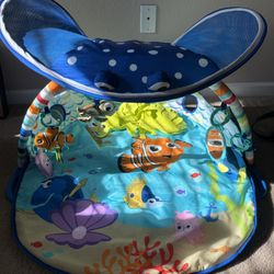 Bright Starts Disney Baby Finding Nemo Mr. Ray Ocean Lights & Music Gym, Ages Newborn +