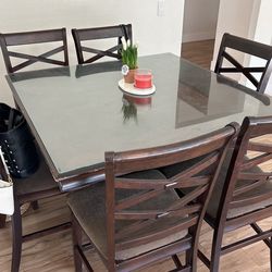 Dinning Room Table