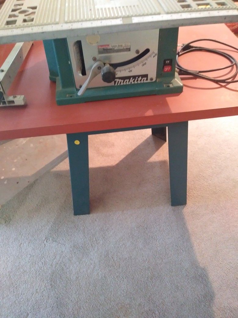 Makitta 2708 Table Saw Stand