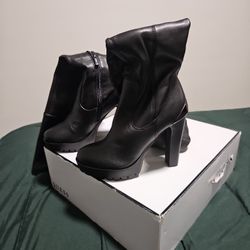 Black Leather Guess Boots NEW
