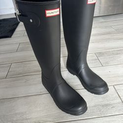 Hunter Black Rain Boots Women’s 10