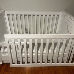 FREE- Used Asher 3-in-1 Convertible Crib with Storage