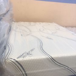 MATTRESS AND FURNITURE GREAT QUALITY 