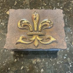 Fluer De Lis Box