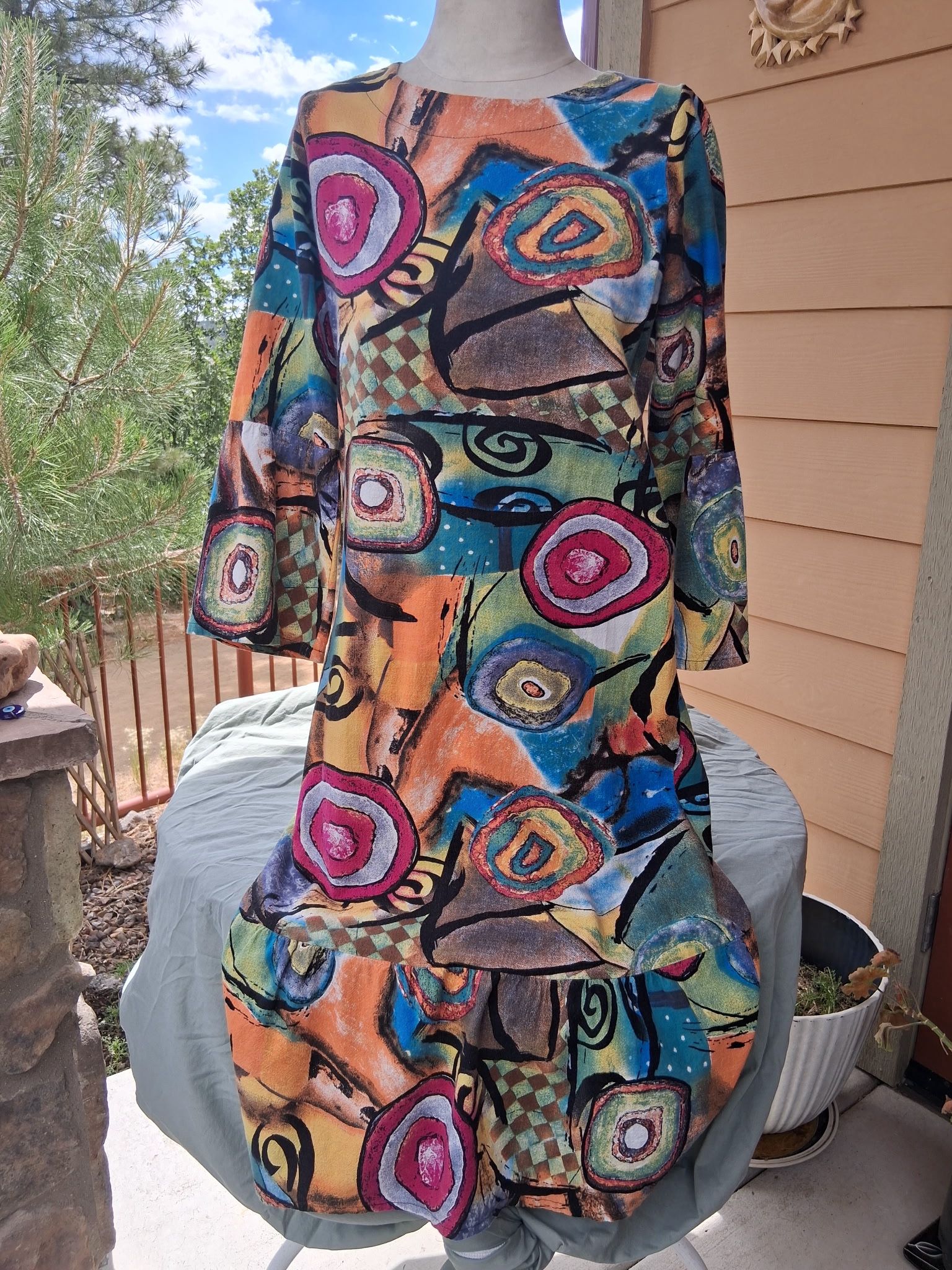 AFRICAN ABSTRACT MULTI-COLORED LONG SLEEVE LONG LENGTH TUNIC