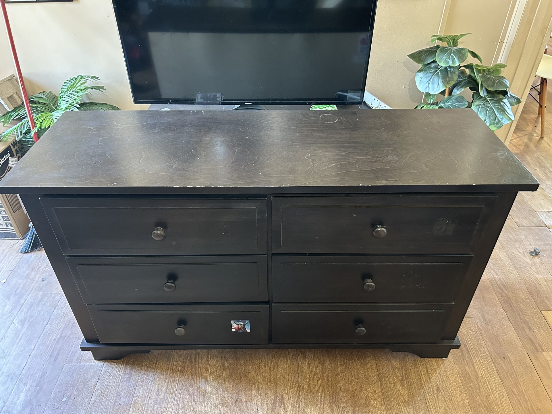 Dresser AND Twin Bed SET