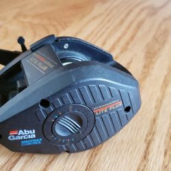 Abu Garcia Ambassador Lite Plus Baitcast Reel 