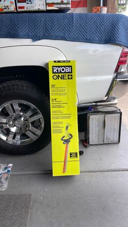 Ryobi 18 V OnePlus 22 inch 18 V hedge trimmer