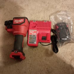 Milwaukee Threaded Rod Cutter