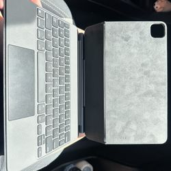 Magic Keyboard for iPad Air 11-inch