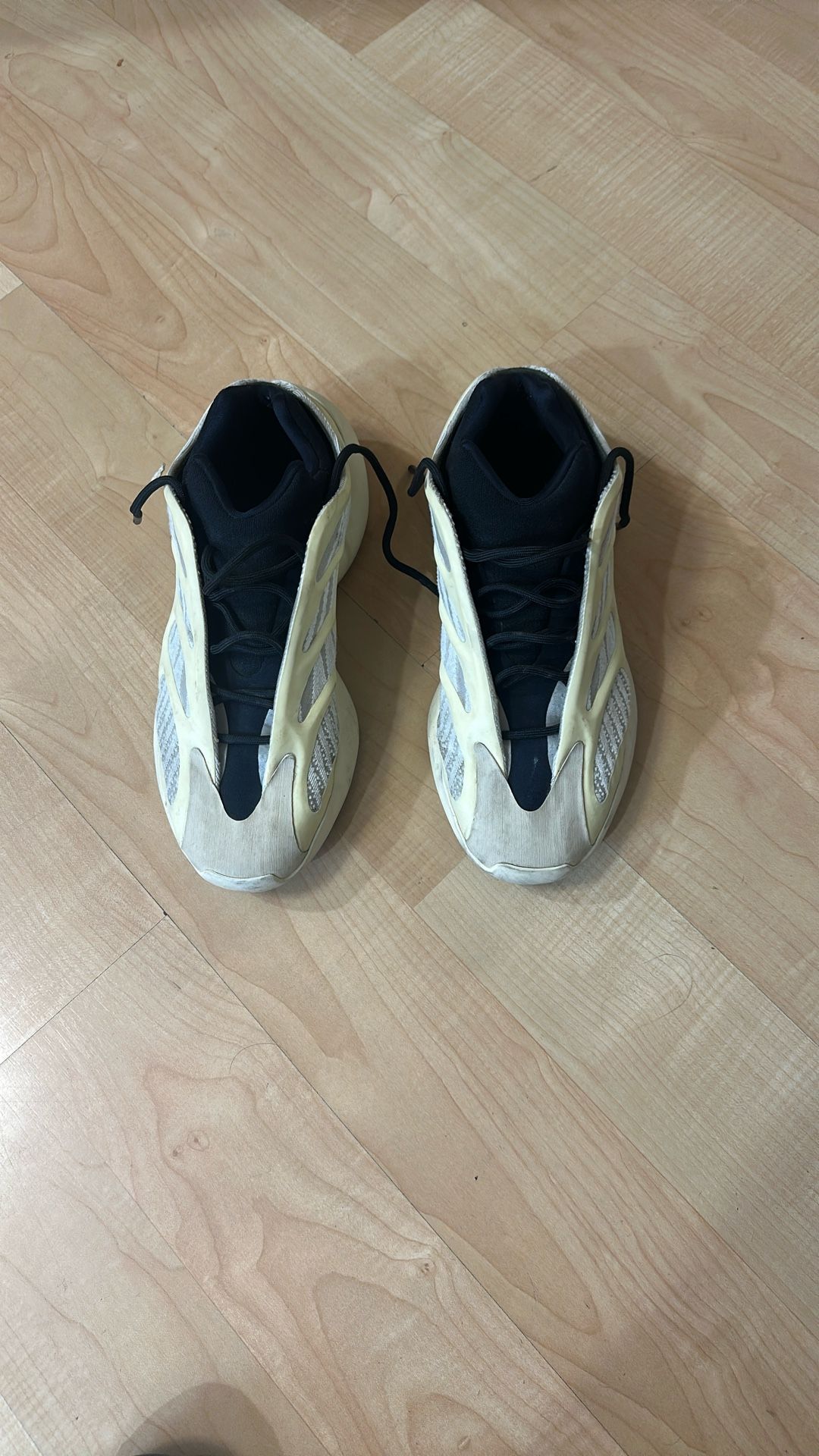 Adidas Yeezy 700 V3 Azael