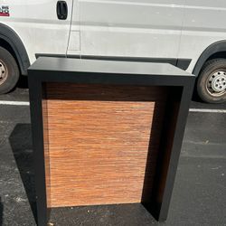 CONSOLE TABLE / FRONT DESK/ DELIVERY NEGOTIABLE 