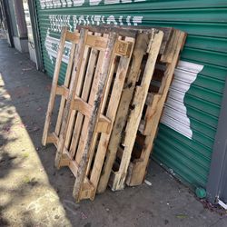 4 Free Pallets