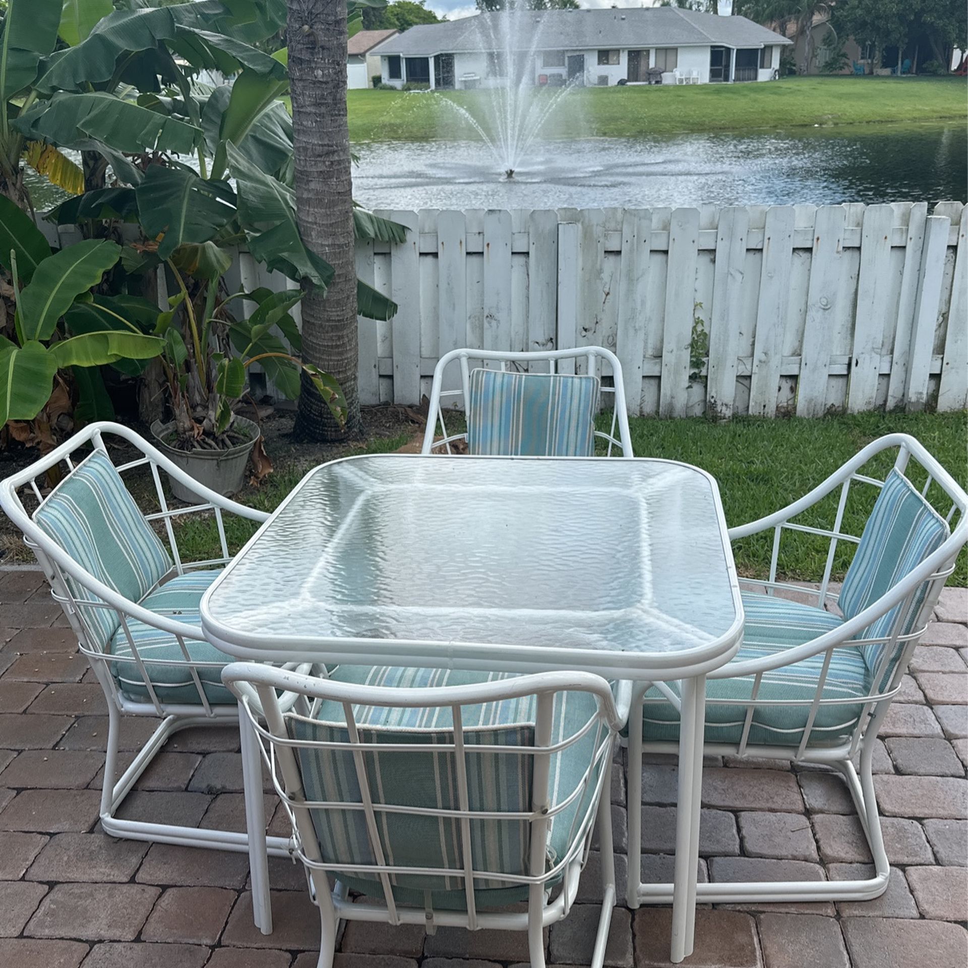 Vintage Winston Patio Set