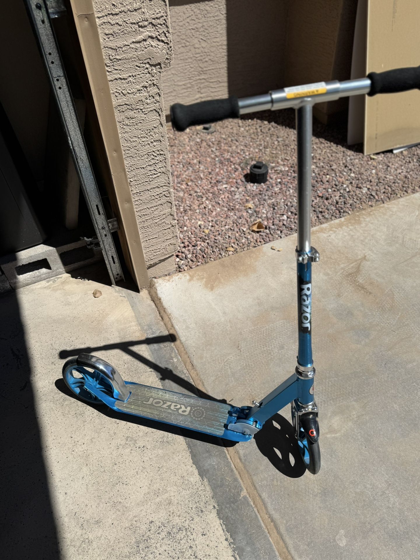 Razor scooter