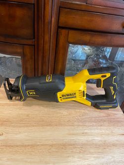 New Dewalt 20V BRUSHLESS RECIPROCATING SAW (Tool Only Solo Herramienta)