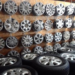 Hubcaps For Metal Rims Steel Wheels Civic Accord CRV Camry Corolla RAV4 Passat Jetta Rouge Altima Sentra 