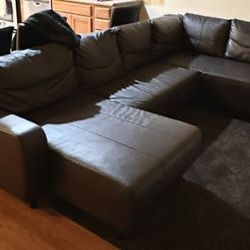 Excellent Condition Large Leather 3pc U-Shape Sectional Sofa (Seats 6)