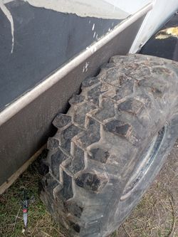 38.5-12.50-15" Super Swampers On 15" 3/4 Ton Wheels 