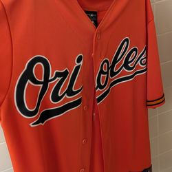 Orioles men jersey size small