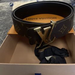 LOUIS VUITTON Black Or brown