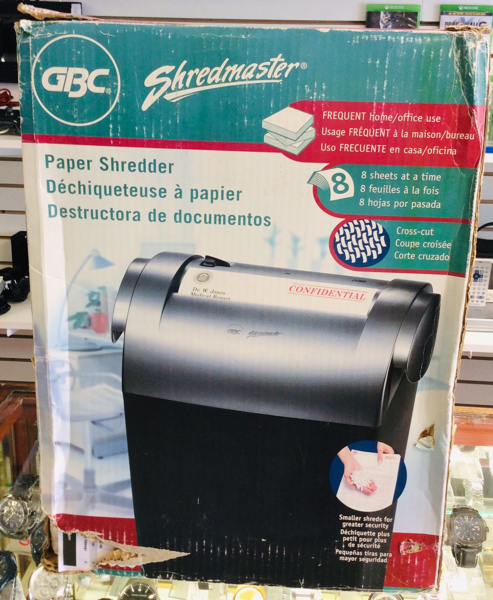 GBC CC 85 SHREDMASTER IN BOX