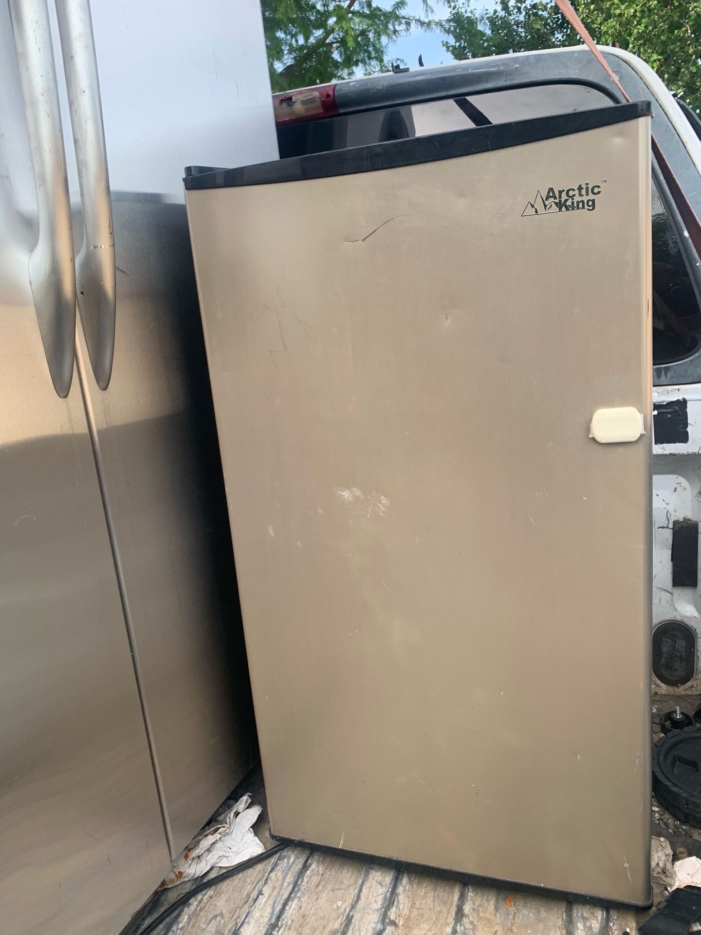 Mini fridge