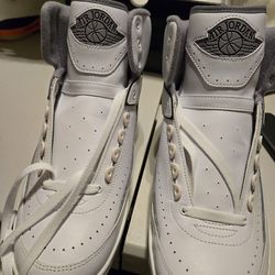 Air Jordan 2 Retro – New
Men’s Size 11
Color: White / Cement Grey / Sail / Black
Style code: DR8884-100