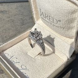 Engagement Ring (no center stone)
