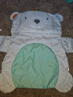 Infant play mat