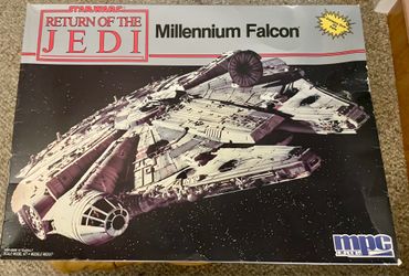 Star Wars return of the Jedi millennium falcon model