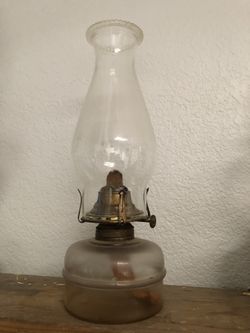 Antique Glass Oil Lamp (Medium)