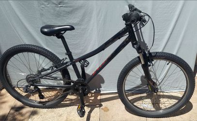 Specialized HotRock 24" Youth Bicycle