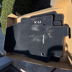 LEXUS RX 350 rugs