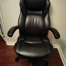 LazBoy High-End Ergonomic Office/Gaming Chair Black Leather 50 Inch Adjustable