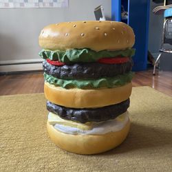 Hamburger Stool