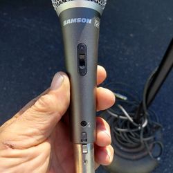 Samson Q4 With Stand