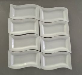 set of 8 Pier 1 Wavy white rectangular porcelain serving dishes