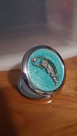 Pocket/purse mirror