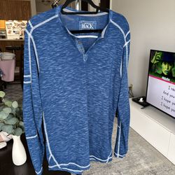 Men’s Buckle Black Blue Sweater Medium