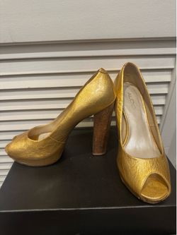 Aldo peep toe gold heels