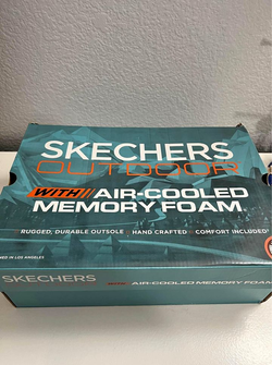 Skechers Women’s Relaxed Fit Hiking Boots Size 9 Gray