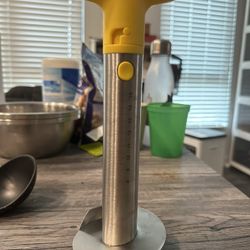 Pineapple Peeler 