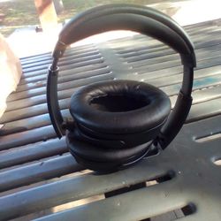 BOSE Noise Cancelling Headphones!