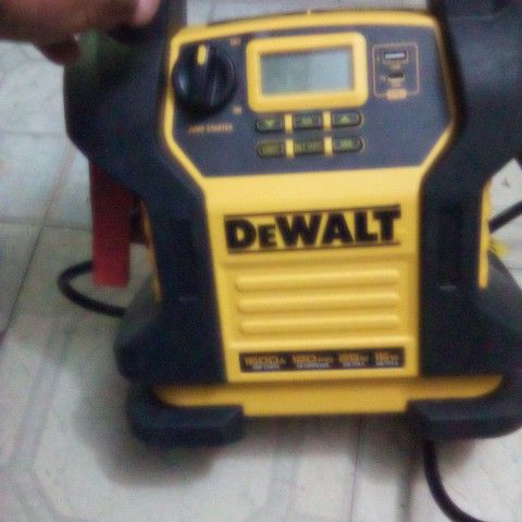 DeWalt Portable Power Station &Porter Cable 6 Gallon Air Compressor 