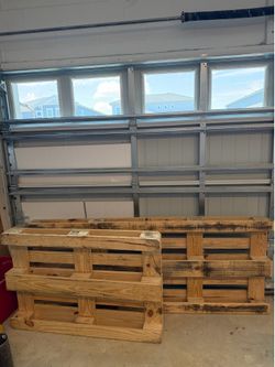 Wood Pallets FREE