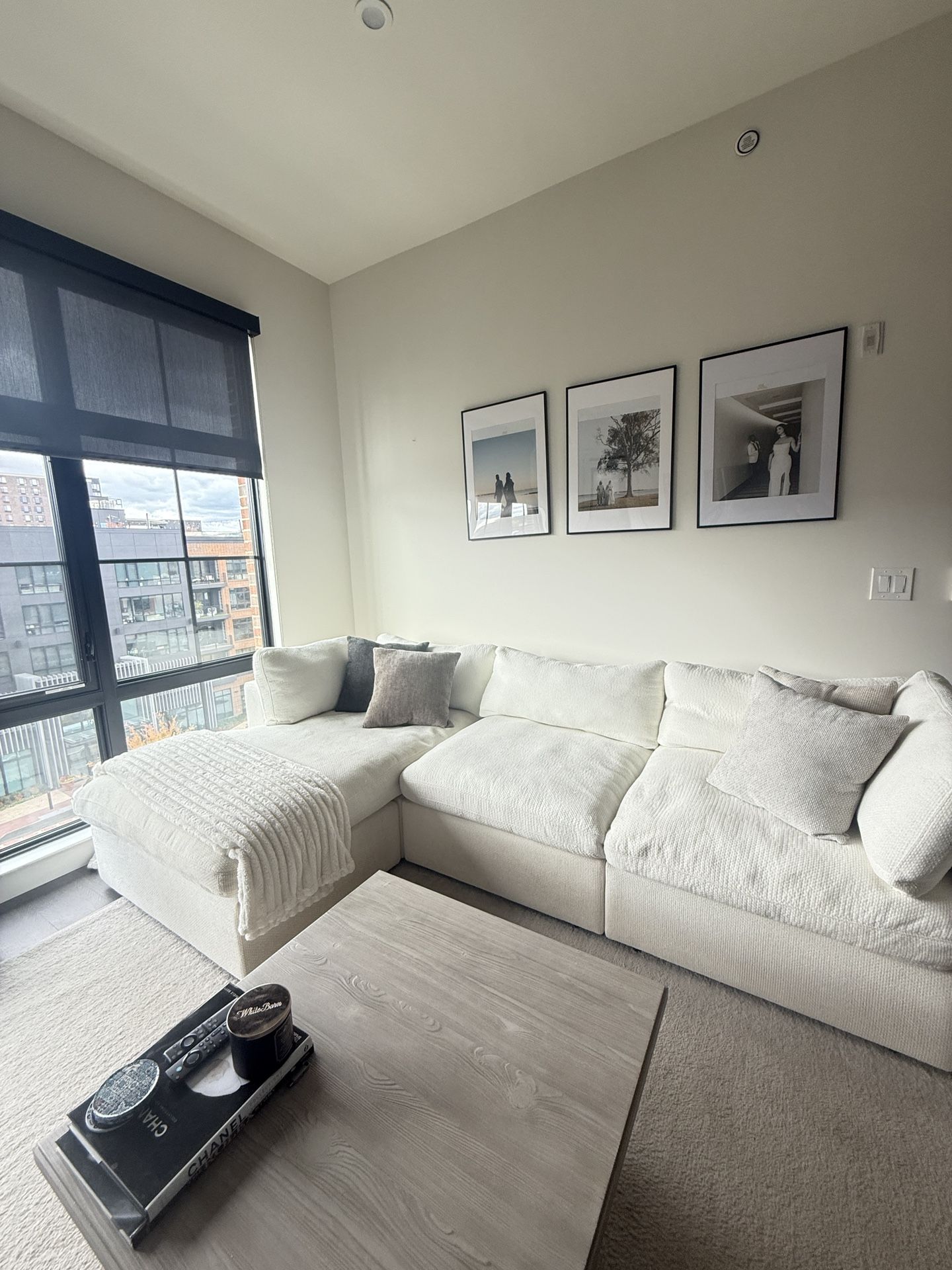 Cozey Cielo XL Couch 