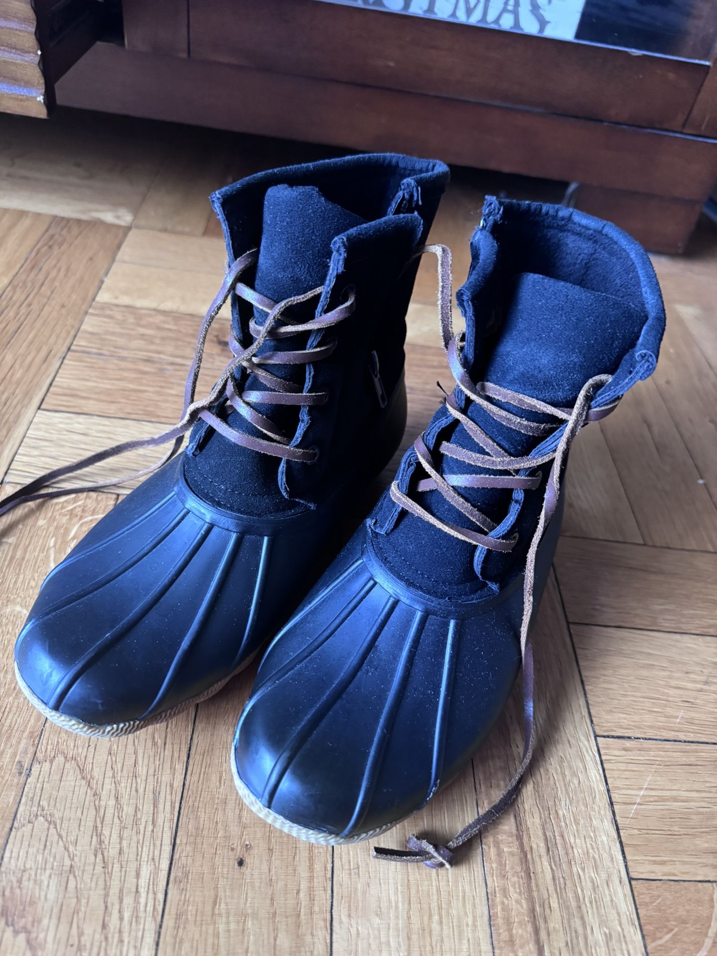 Rain Boots Size 5