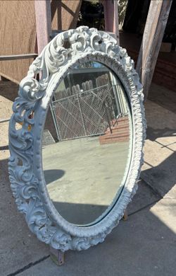Ornate Oval Wall Mirror White Baroque Frame